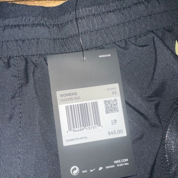 nike shorts - Picture 2 of 3